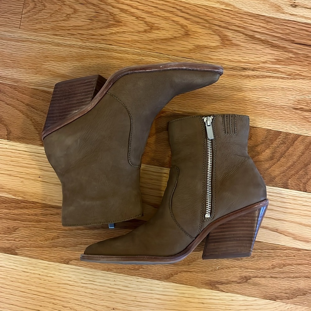Dolce Vita Volli brown nubuck boots - Picture 8 of 9